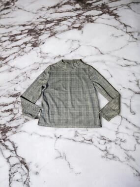 Banana Republic Factory Medium Long Sleeve Shirt